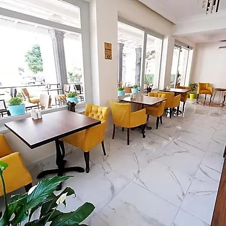 My Center Hotell 3*